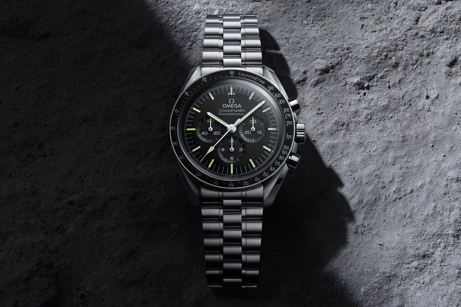 Nouvelle-Omega-Speedmaster-Moonwatch-Professional-2021-00-1